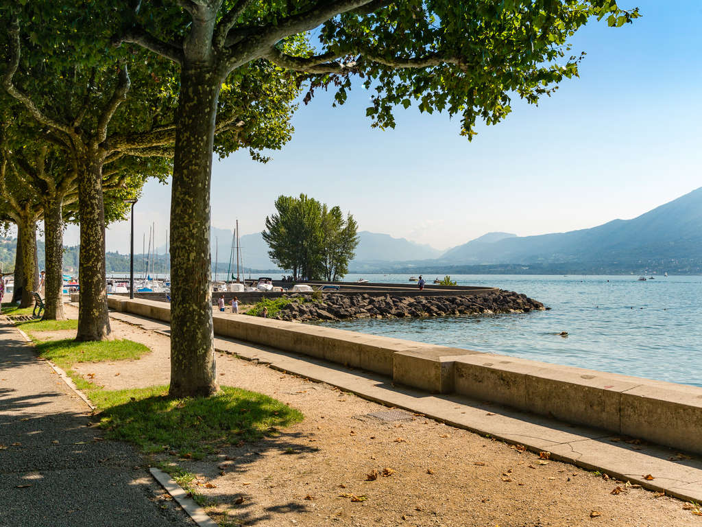 Esplanade d'Aix-les-Bains